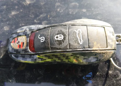 2014 Porsche Panamera E-Hybrid S из США, поврежденный, VIN WP0AD2A77EL044504